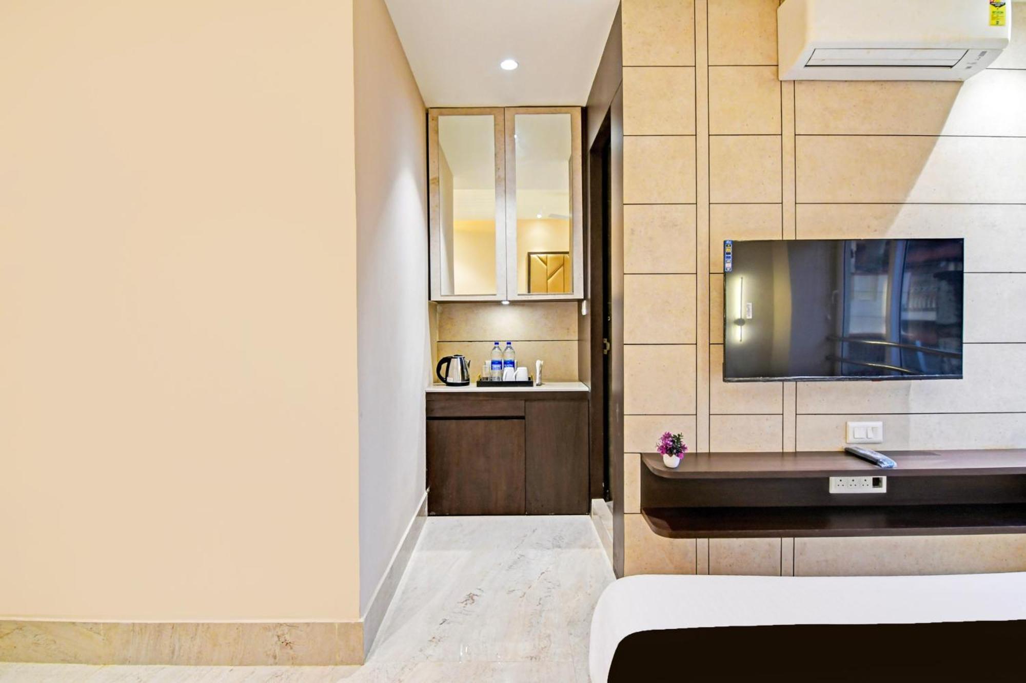Super Hotel O Samotel Calcutta  Esterno foto